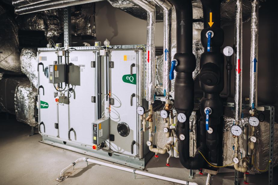 Stanowisko badania przemian powietrza wentylacyjnego w centrali (laboratorium Diagnostyka Systemów HVAC)